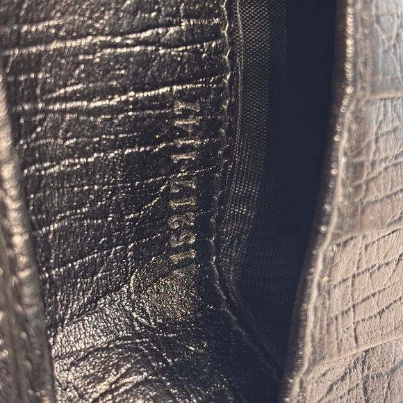 Gucci Interlocking Bifold Wallet BlackSold - Picture 11 of 15